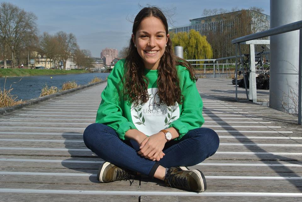 UnueVi's tweet photo. Le naturel du pôle voyage 
Margot 💚 https://t.co/syqbqeb6T3