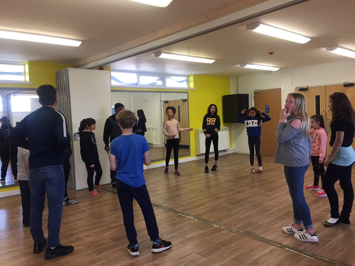 3gsYouth's tweet photo. Great workshops with @wearefio @abdul_shayek @tasha_simone5 #Swarm #greatyoungpeeps #alwayslearning https://t.co/JBVqZlUAx6