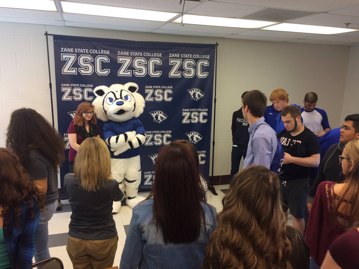GoZaneState's tweet photo. Welcome to @ZaneStateC 12th Grade Redesign students from @ZVilleSchools . We are so excited you will be part of our campus next year! https://t.co/4a4MyyP5eb