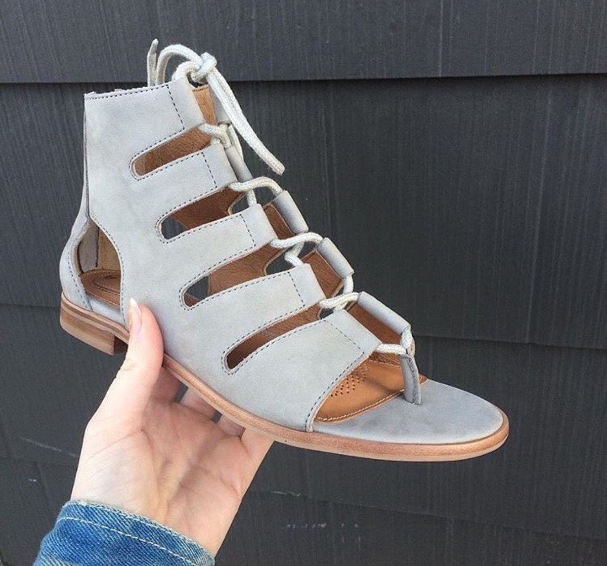 CCCorsoComoUSA's tweet photo. A design that catches the eye! #Sunrise #regram @GildShoes https://t.co/zLulwQC12G