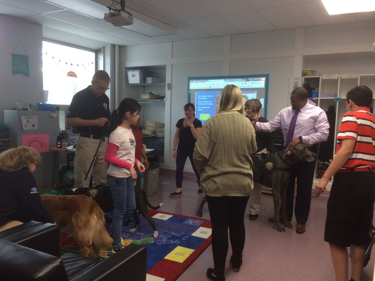 colls_MS's tweet photo. Our friends from Tri-State Canine Response Team have their first visit to CMS and Ms.Gizzo's students. Humans and dogs had a great visit:) https://t.co/JUIoSYBUN3