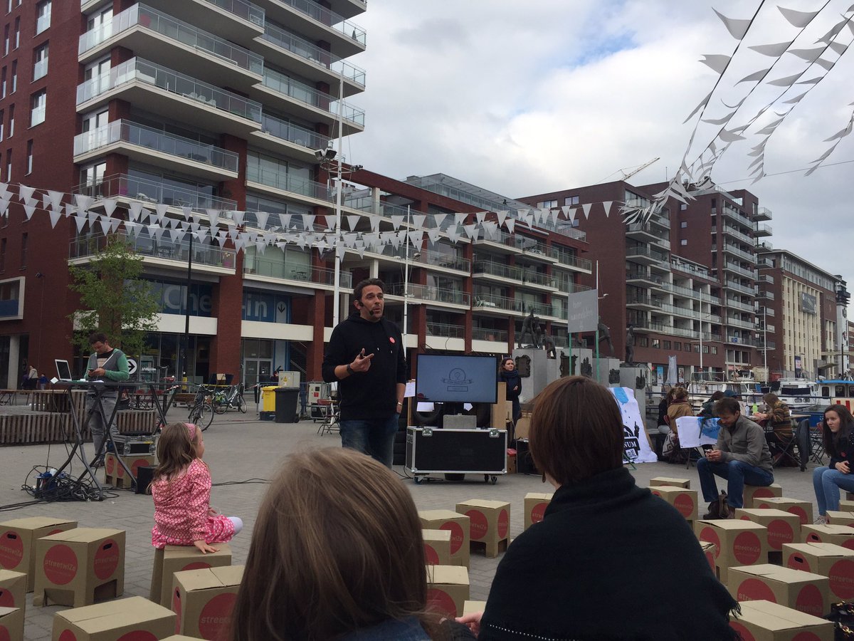 IneSalmon's tweet photo. Successful day of street children in Leuven. Now keynote of @ArnoudRaskin #streetwize #mobileschool https://t.co/3ngrUQesJ1