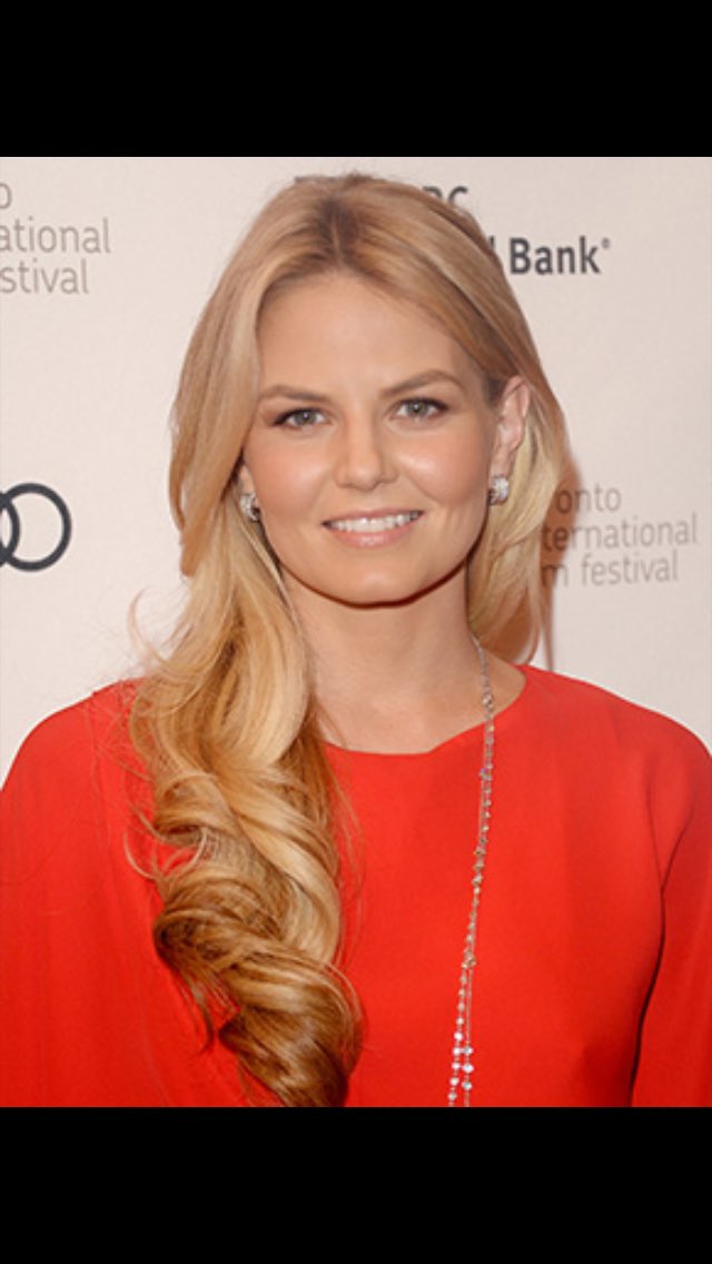 Happy birthday Jennifer Morrison (1979). 