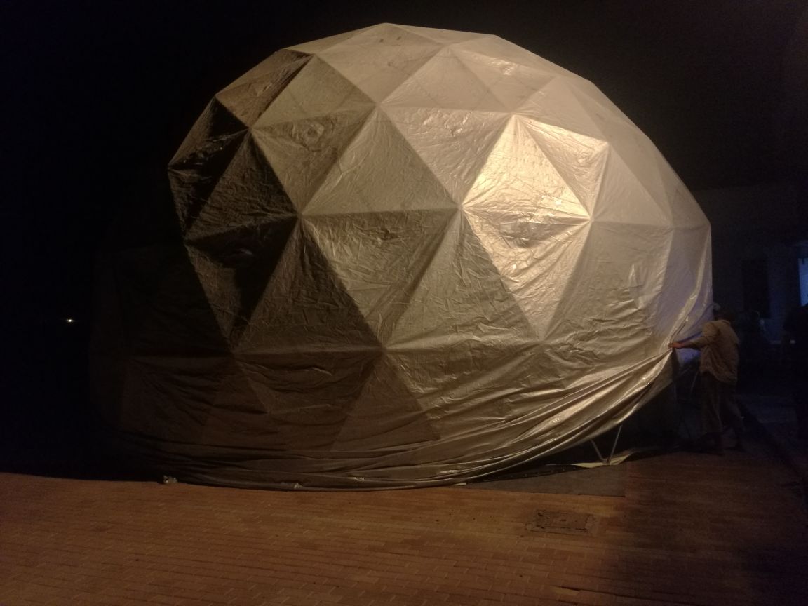 #جهود متواصلة من أعضاء @pdo_planetarium  و #فريق_الأخضر @alakhderteem  تركيب القبة في #نادي_المضيبي @al_mudhaiby