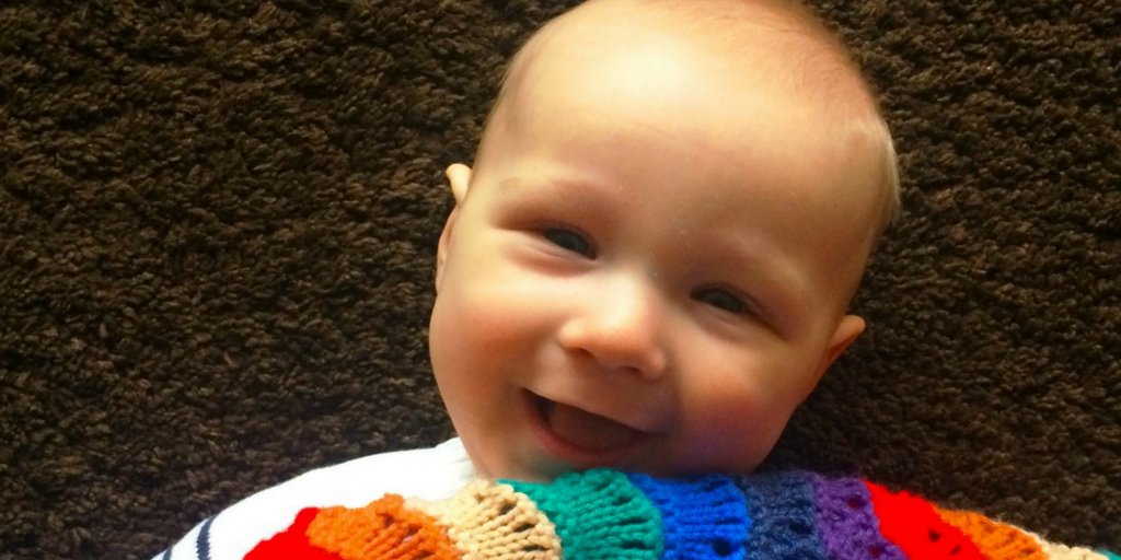 mrshsfavthings's tweet photo. Weaning, finding our feet and squawking - what Little Mister H has been up to at six months old: https://t.co/Vwk5yORQXc #mummybloggers https://t.co/AOmo81KW76