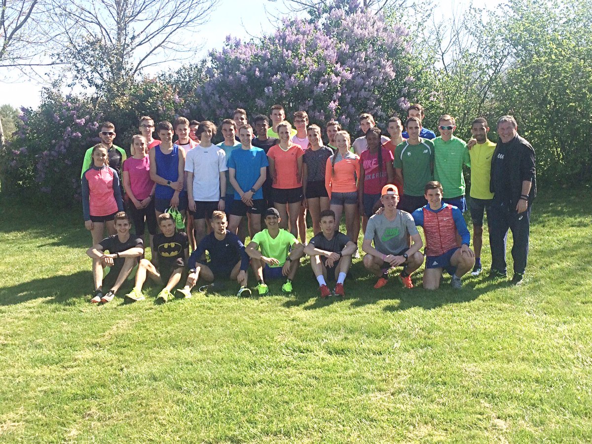 thib_deschamps's tweet photo. 100 personnes Élite #athlétisme @hautsdefrance en stage #Castres et #Lavandou @LigueHDFA @FFAthletisme @PatriceGerges @CREPSwattignies https://t.co/JNE7p9NQD2