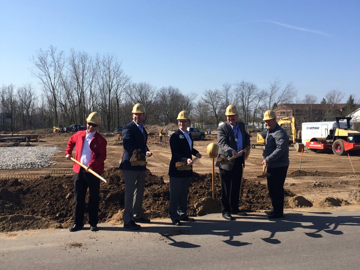 GoshenHealth's tweet photo. We are excited to announce the groundbreaking of our new NeuroCare Center. #elkhartcounty #allforlife #neuroscience #Neurology https://t.co/MLwuRnzf5j