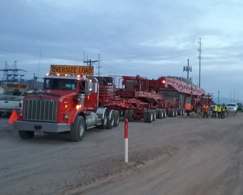 ABQJournal's tweet photo. ICYMI: Wide load snaking through ABQ tonight; delays expected #NewMexicoStateRoad528 #Interstate25 https://t.co/bgoJOlpLZ8 https://t.co/V3P5jJys1V