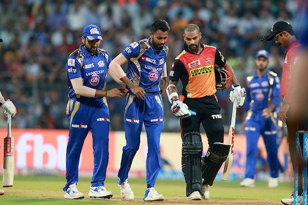 KLAY_sports's tweet photo. KLAY..PLAY...Spirit of Cricket !!
Cutting #StarringGreatStories #Spyder #FF8WithPIX Warner Shikhar Dhawan Harbhajan #MIvSRH #SRHvsMI #IPL https://t.co/gRNtht4Omb