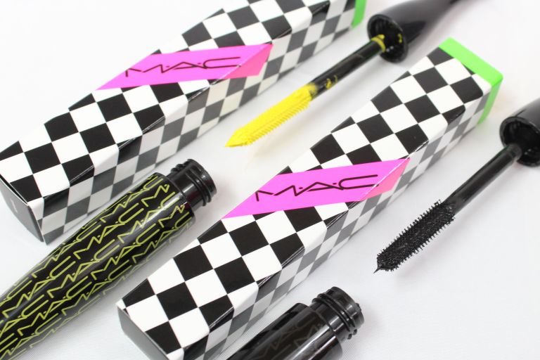 livingdisrobed's tweet photo. ✨#MacWorkItOut Mascara comes in 16 Bold, Beautiful Shades!🌈 Come check out my review 👉🏼 https://t.co/imB8BULAWs #Makeup #Bbloggers 💞 https://t.co/N5cc1yL7z8