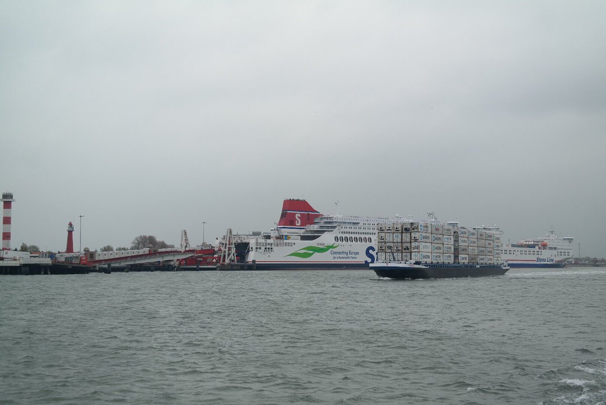 Racefietsert's tweet photo. @MRS_depot #htsgroup #comienzo @PortOfRotterdam @Blueroad https://t.co/zY80VOcx3M