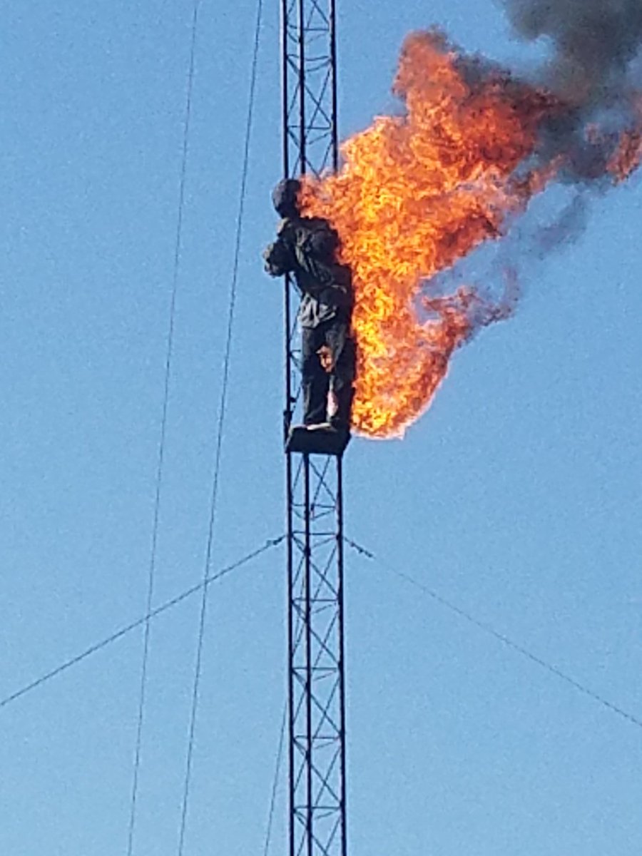 MCF_FUN's tweet photo. Talk about heat! Human Torch-Great American High Dive @MCF_FUN. Shows at 12, 4 &amp; 8 pm. Fair opens @ 10am. https://t.co/0fISnyX9Eu