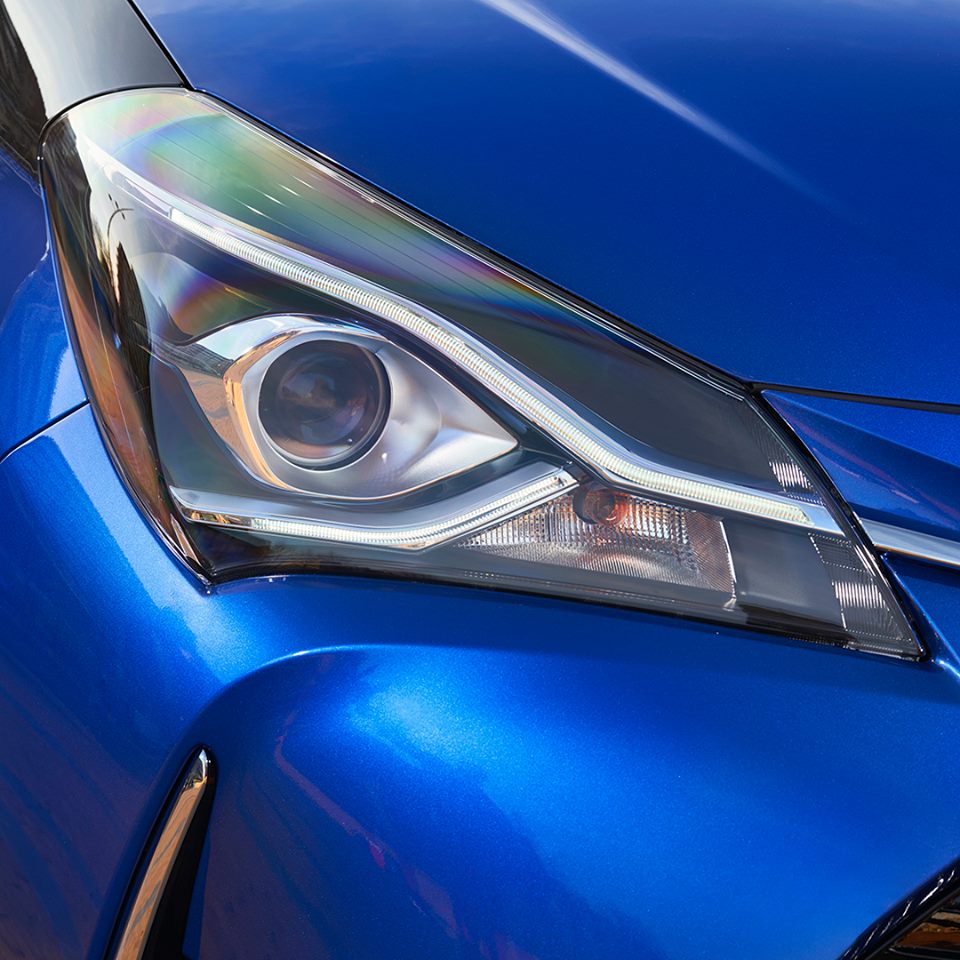 The new Toyota Yaris Hybrid goo.gl/FZvjX0