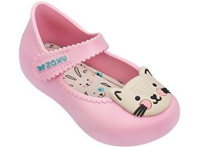 piomu's tweet photo. ¡Llegan a PioMu de Moda unas nuevas y adorables jellies de Brasil! Garden Hills Plaza, Guaynabo,787-273-1335 #PioMuKids #ShopLocal https://t.co/QMXW6fqBFQ