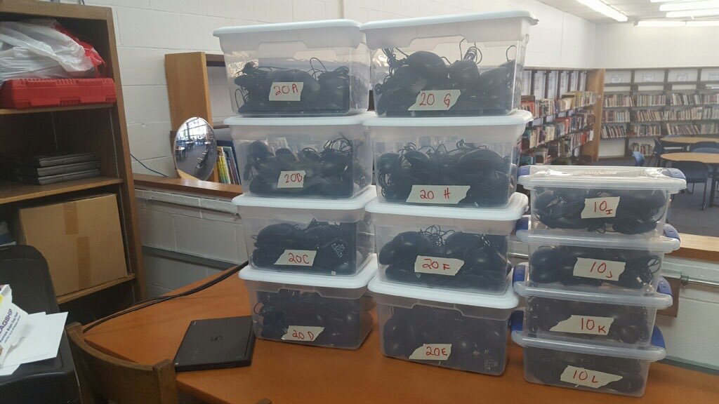 Mackeylytania's tweet photo. The mice are away, the kids can play! successful computer based MCAS ELA at swamp middle! Wonderful job staff &amp; students! #swampscottshines https://t.co/mqlLZECjLY