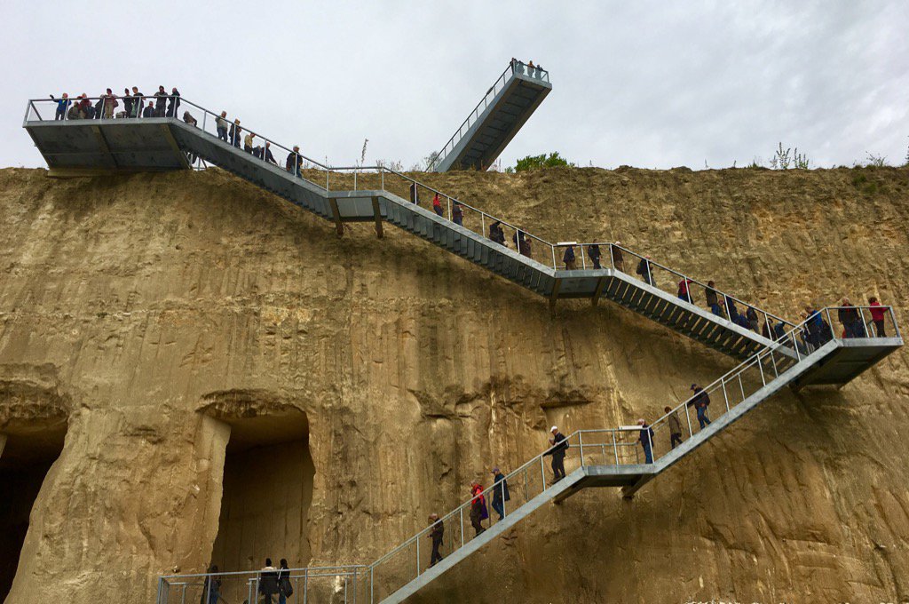 cultuurmonument's tweet photo. Komt dat zien!! De ENCI groeve is open!! https://t.co/w07n8H9DTM