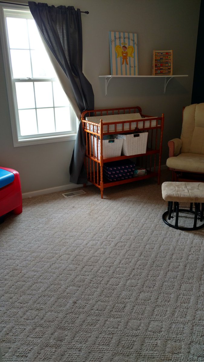 No Playroom, so where are our toys? joyfulhomemakerblog.wordpress.com/2017/04/12/no-…