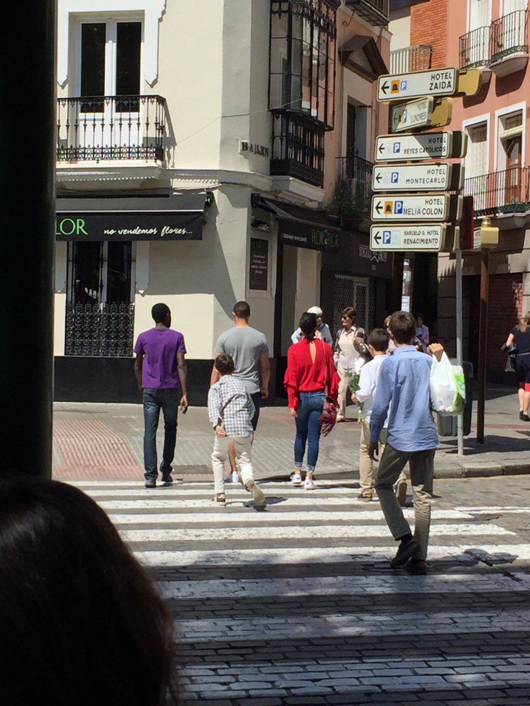 Laura Krebs tweet media