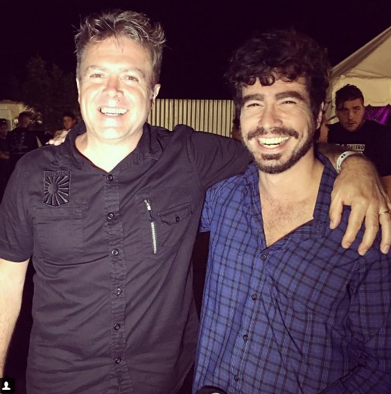 A las  18:30 <a href="/LosPericosOK/">Los Pericos</a> cumplen 30 años y #Juanchi merendó y habló de todo con <a href="/AContepomi/">Agustin Contepomi</a> en #Mediatarde