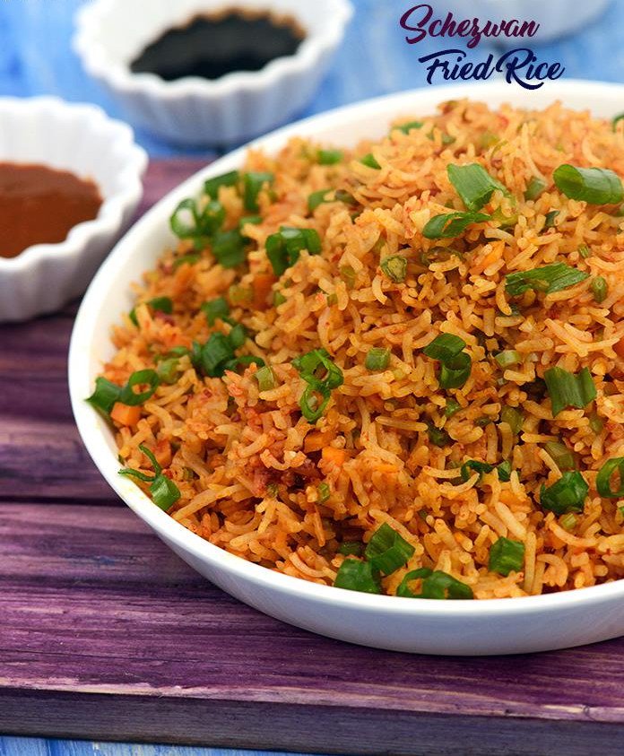 #SchezwanFriedRice is one of the popular #Indo-Chinese recipes.
#Tasty #Delicious #Healthy
#Recipe video: ow.ly/oObr30aNkUH