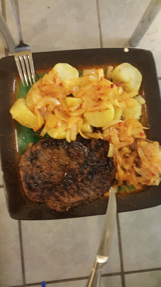 Massatron101's tweet photo. Surf and tuff special. ...getting my red meat in before good Friday. .,#foodie #easter https://t.co/h8kk4opRXU