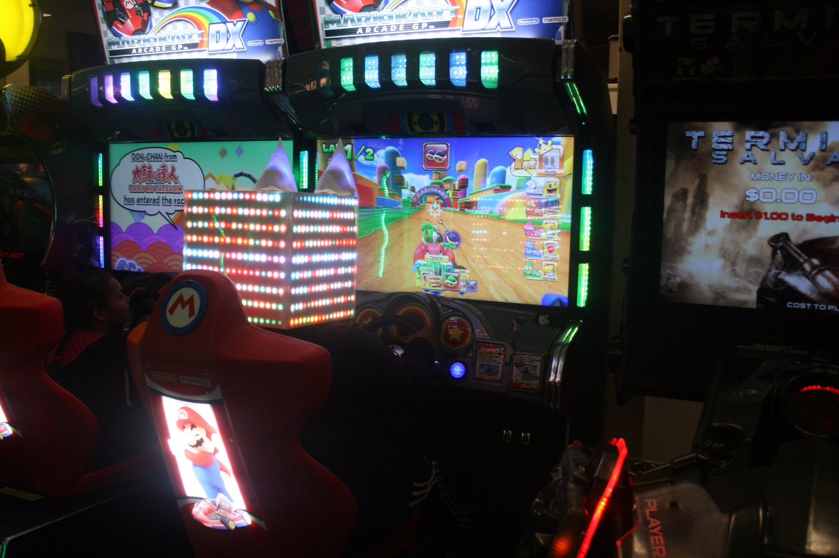 rs12384's tweet photo. Who's trynna get their ass beat in Mario kart by a kat??? #knoxx #housemusic #basshouse #deephouse #mariokart #housekat https://t.co/FstLxdpAiR