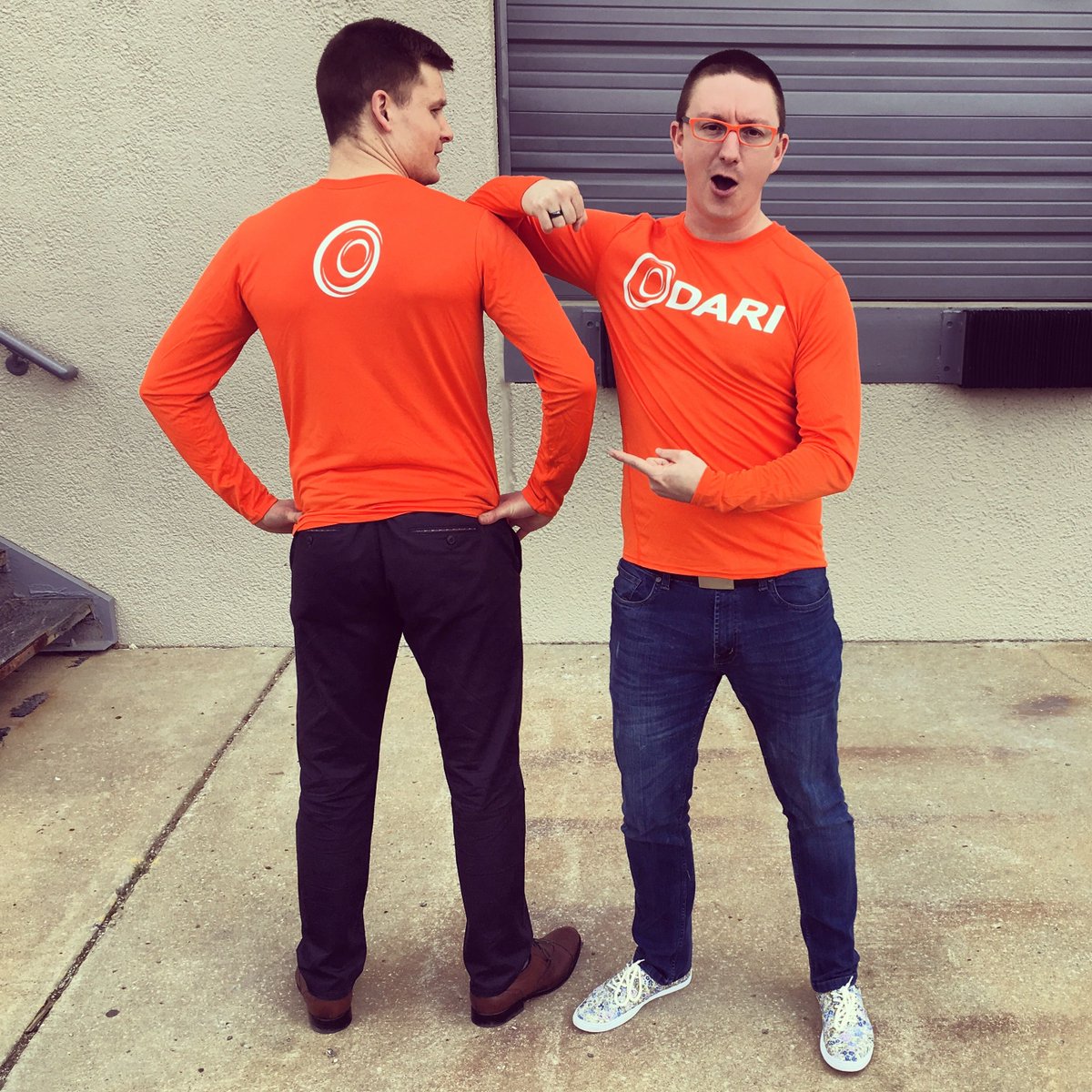 DARImotion's tweet photo. Our official DARI demo gear just arrived. Look for these vivid performance shirts at a DARI demo or tradeshow near you! https://t.co/lvTLl91hmD
