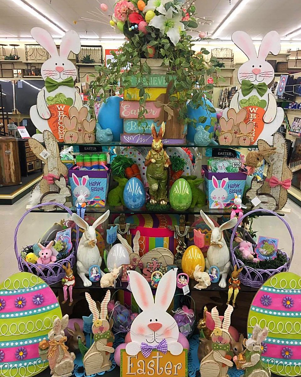 HobbyLobby's tweet photo. Haven't started decorating for #Easter yet? Better hop to it! π°π£ #EasterDecor #HobbyLobbyRun https://t.co/12Ze4mZzon
