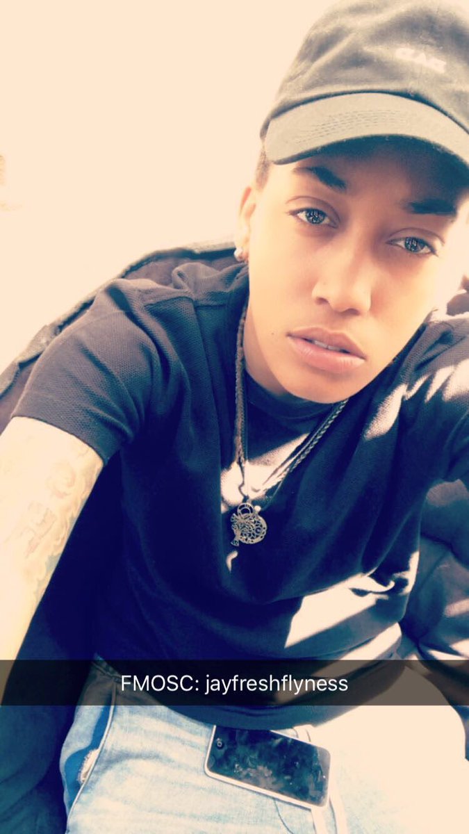 jayfreshflyness's tweet image. update...... still $ingle 😛 #FMOSC