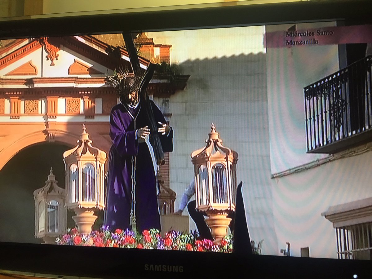 Condavision's tweet photo. Vemos en este momento la salida de @Padre_Jesus_ en #Manzanilla #sscondado17 https://t.co/IKVOVFFWCl
