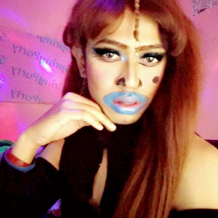 ShantyOgest's tweet photo. OMG! Kamu harus melihat ini. #BIGOLIVE.  
https://t.co/ykrxWqk760 https://t.co/OhOXT10LvX