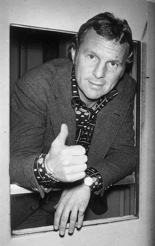 CasualMind_: Happy birthday Bobby Moore, wherever you are! 