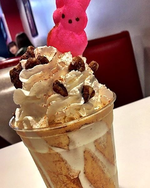 TailpipesWV's tweet photo. Happy Wednesday Morgantown! Follow @TailpipesWV and RT our NEW Carrot Cake Shake for a chance to win a #FREESHAKE. Good luck! https://t.co/BTLik4c8Ie