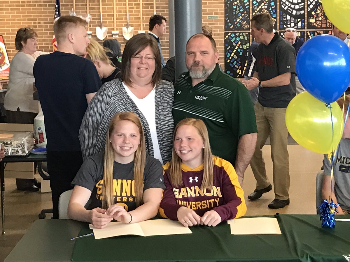 LC_SwimTeam's tweet photo. So glad we got to celebrate @LTaraska13 and @staraska2 and their hard-earned success!!!! https://t.co/MPszon0tp0
