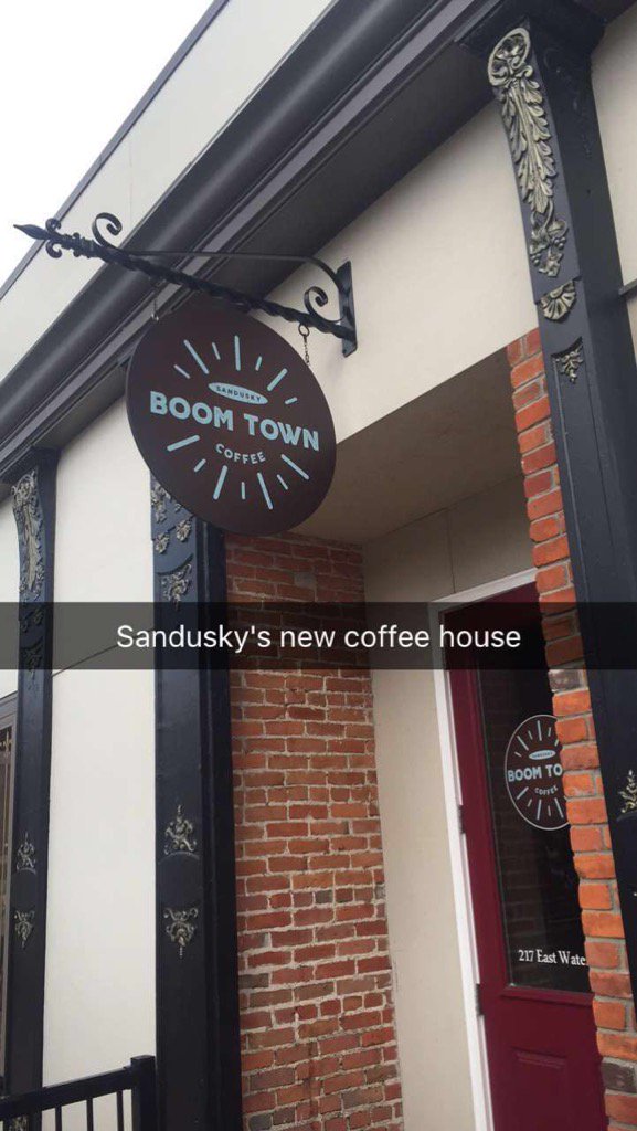 hsleffler's tweet photo. Cozy new coffee house. Had a delicious Tarimisu Latte today. Can't wait to try lunch there. @sanduskycoffee https://t.co/brdUlfVWmI