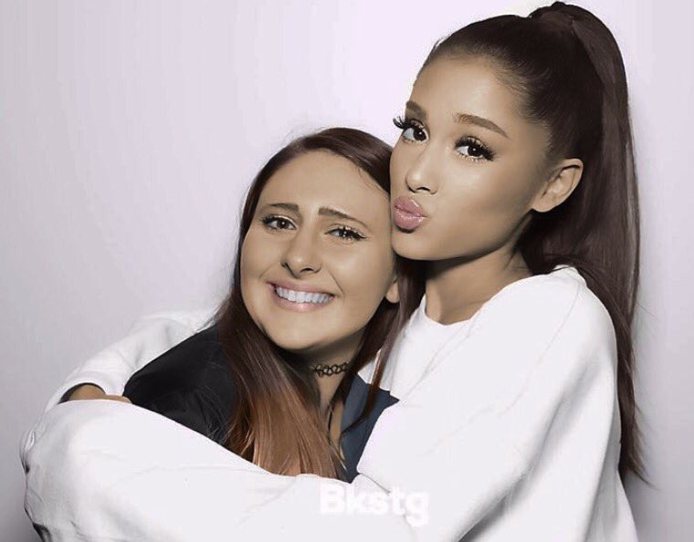arianasaIvator's tweet photo. @ArianaGrande WE MET ONE MONTH AGO TODAY AT #DWTDetroit https://t.co/MbHPBHcTlX