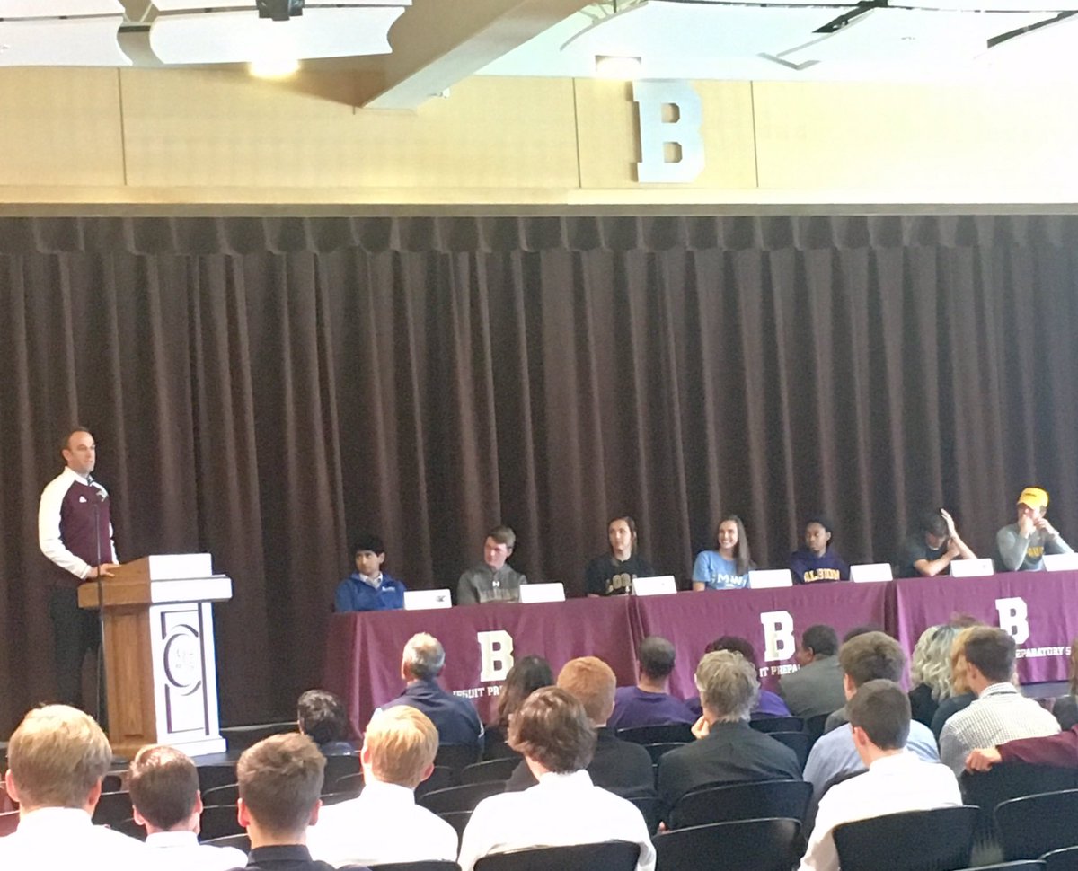 BJPSCounseling's tweet photo. Congratulations to the @BrebeufJesuit student athletes on their National Letter of Intent Signing Ceremony. We are proud of your hard work! https://t.co/gGmco3fwfg