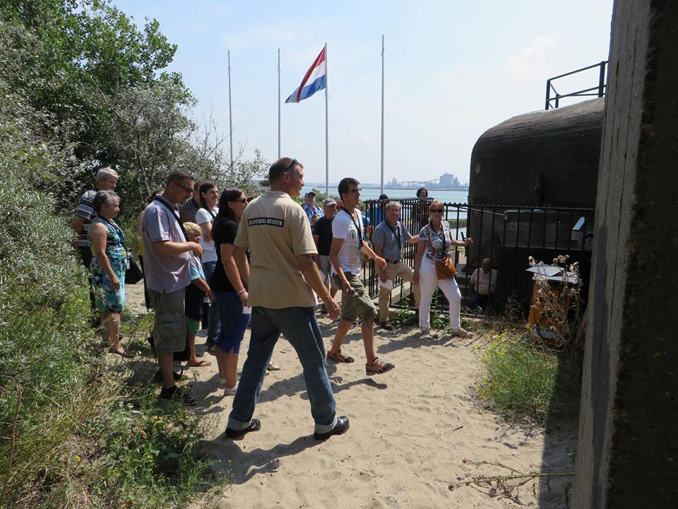 Reserveer vanaf vandaag uw plaatsen voor de Nordmole-rondleidingen. Kijk op atlantikwall-museum.nl/rondleidingen.… voor meer informatie. #museum