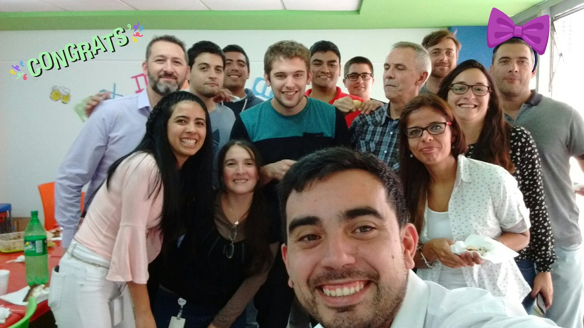 LoEscucheEnEcom's tweet photo. #cumpleClau #TiendaClaro #serClaro #ClaroIT #ESTAMOSTODOS https://t.co/9Vj9it9MKO