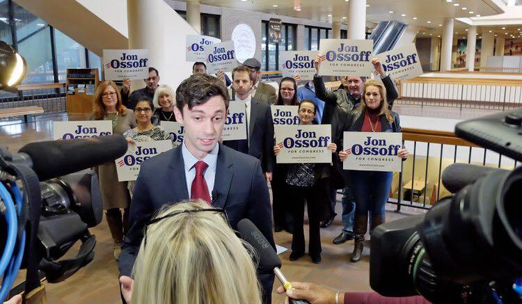 SDIndivisible's tweet photo. Did #KS04 leave you fired up to #WorkYourOssoff &amp; flip some seats?
Join the phonebank ☎️ today at 4:00 &amp; flip #GA06
https://t.co/o9wXc70f2J https://t.co/iZIwPQzTfv