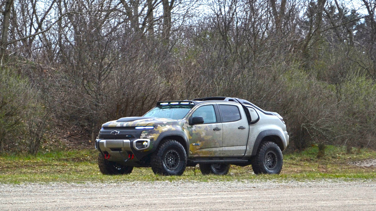 MossBrosChevy's tweet photo. Could this hydrogen fuel-cell Chevy be the future of military propulsion? #VehicleWatch https://t.co/Jkg2DqJ9Z8