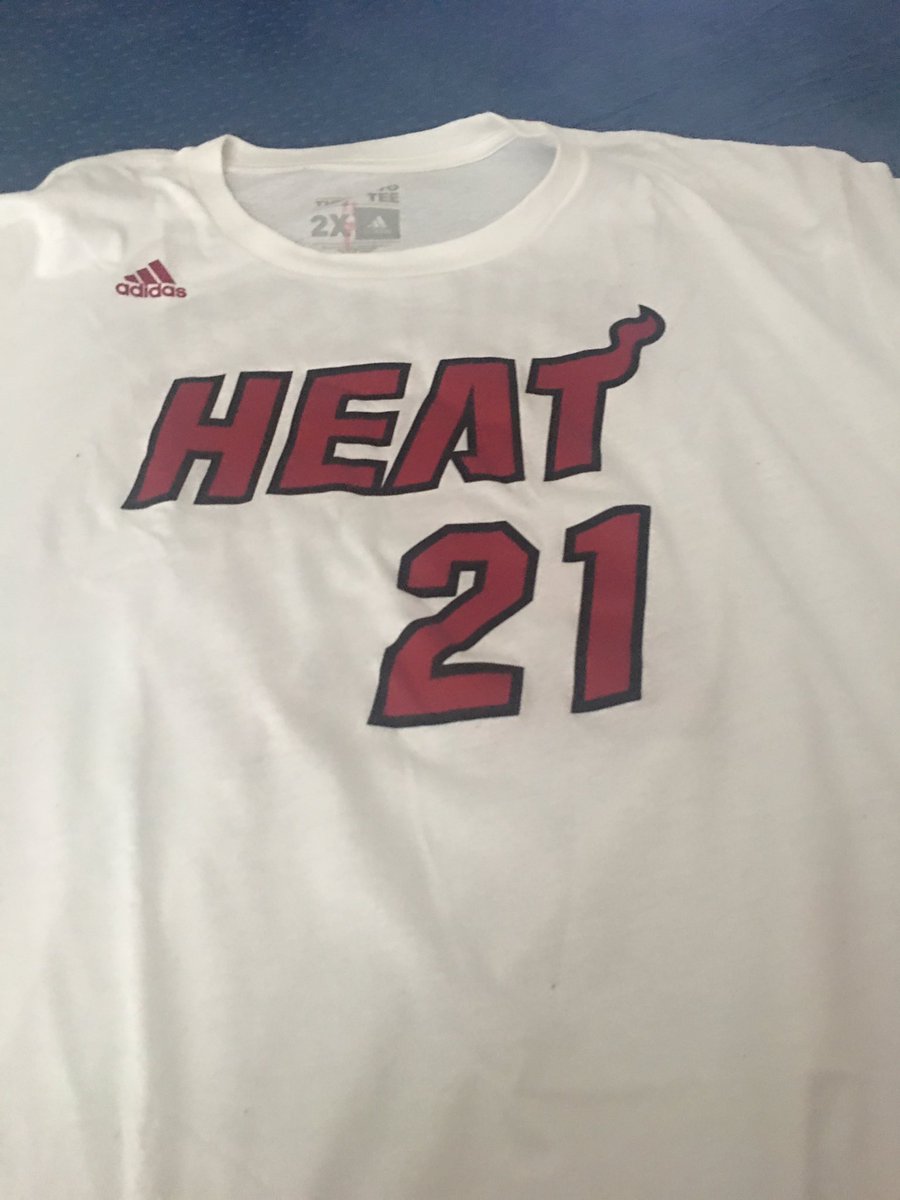 jwag718's tweet photo. Came just in time with a huge game for the @MiamiHEAT tonight. #DirtyLeft https://t.co/xWIOLHUbcU