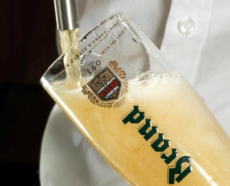Wij serveren heerlijk Limburgs Brand pilsener van de tap tijdens de Mini Food Market #Brand #Food #Drinks #Fun #SmartMarket #MiniFoodMarket