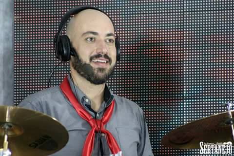 ThiagoMaurer's tweet photo. Fotos da GRAVAÇÃO Do 1º CD E DVD #PaulinhoMocelin&amp;CoracaoDeGaiteiro
Obrigado aos parceiros:
#LevadaBaquetas #PitbullHardBags https://t.co/rUrSdIMLn6