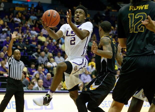 MarcMadnessBlog's tweet photo. NBA Draft: LSU Guard Antonio Blakeney will declare for the NBA Draft. #MarcMadness #NBADraft https://t.co/APLxpIsWls