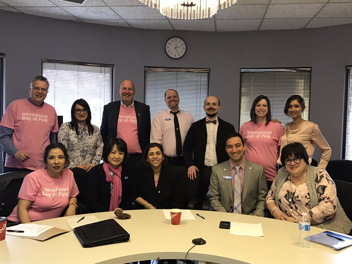 patzi_v's tweet photo. Great afternoon spent with these leaders #InternationalDayofPink #SWODrocks #proudtoworkatbmo #BurlingtonMilton https://t.co/WaMT6Imq1I