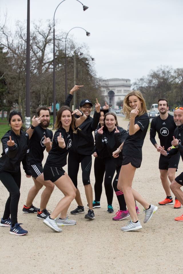 Liloo_run's tweet photo. Pas de point #actioncrea et bah fuck 🖕🏼🖕🏼 c'est quand même nous les meilleurs 😂#WhyIRunChampsElysées #whyiruparis https://t.co/tffAzLJ8Xk
