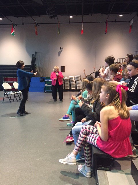 normandalemedia's tweet photo. Author @carol_weston visited today to talk to kids about writing &amp; her great books!  Merci! @MYRA_BookAwards #EPSReads @edinaschools https://t.co/daKfF63cXO