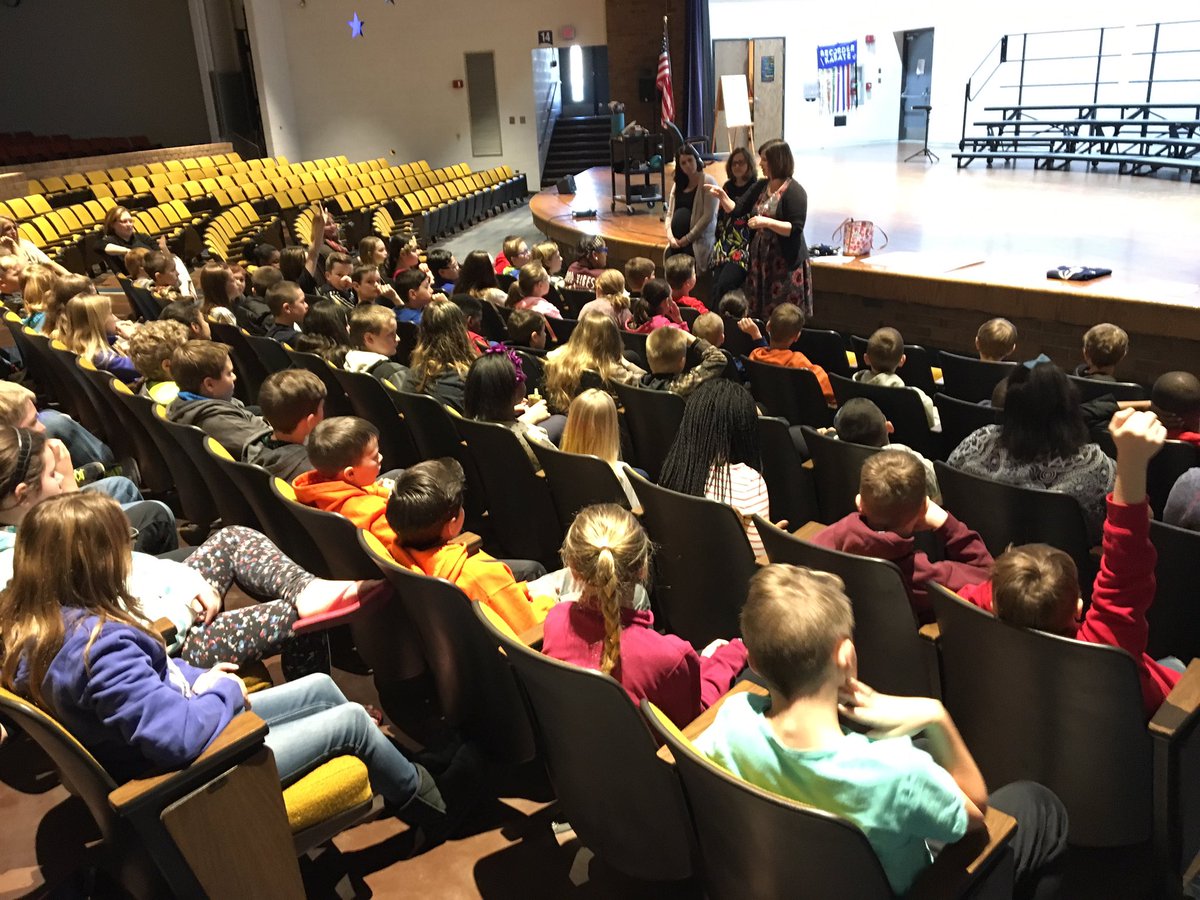 msms_sailors's tweet photo. Kicked off 5th grade orientation &amp; Campbell and @rpsupersailors  Some outstanding Ss! We can't wait to visit two more elementaries tomorrow! https://t.co/8o82GEfKVF