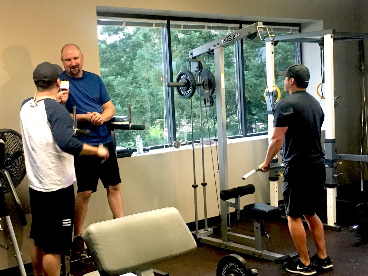 CityofRCordova's tweet photo. Thanks @GoodDaySac for visiting @RanchoCordovaPD gym this morning! Exercise is important to our officers and Mayor! #movingwiththemayor https://t.co/w0EglVD8Aw